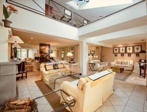 Villa-Limonaia-luxury-3-BR-villa-with-pool-near-Florence-in-Tuscany